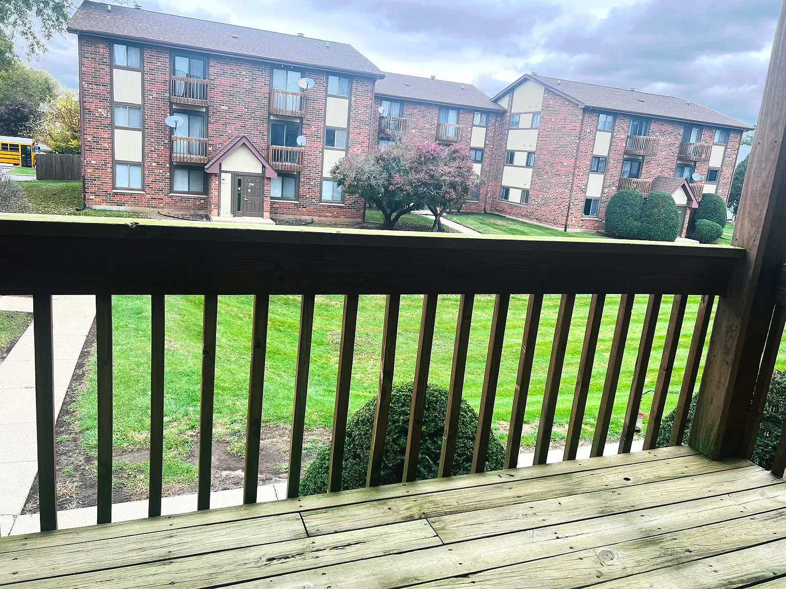2 bed, 870 sqft, $1,700 — Photo 3