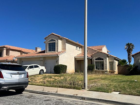 2nd image of 2641 Sycamore Ln
