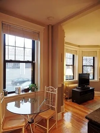 60 Queensberry St #1 — Photo 7
