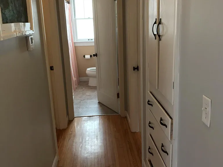 708 7th Ave — Photo 16