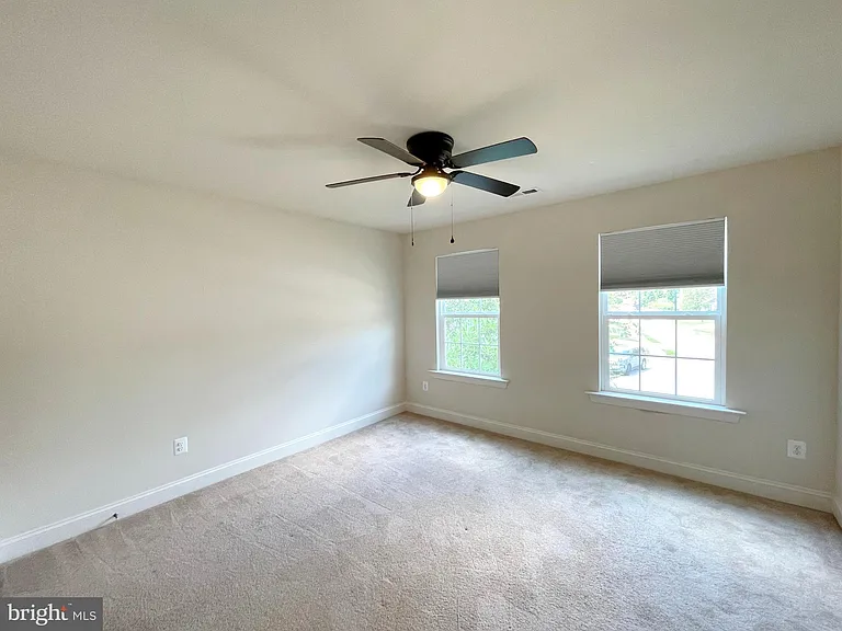46895 Whittemoore Ct — Photo 16