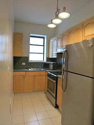 Rented by Bohemia Realty Group | media 33