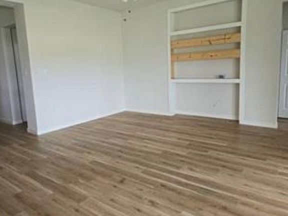 Additional Living Room