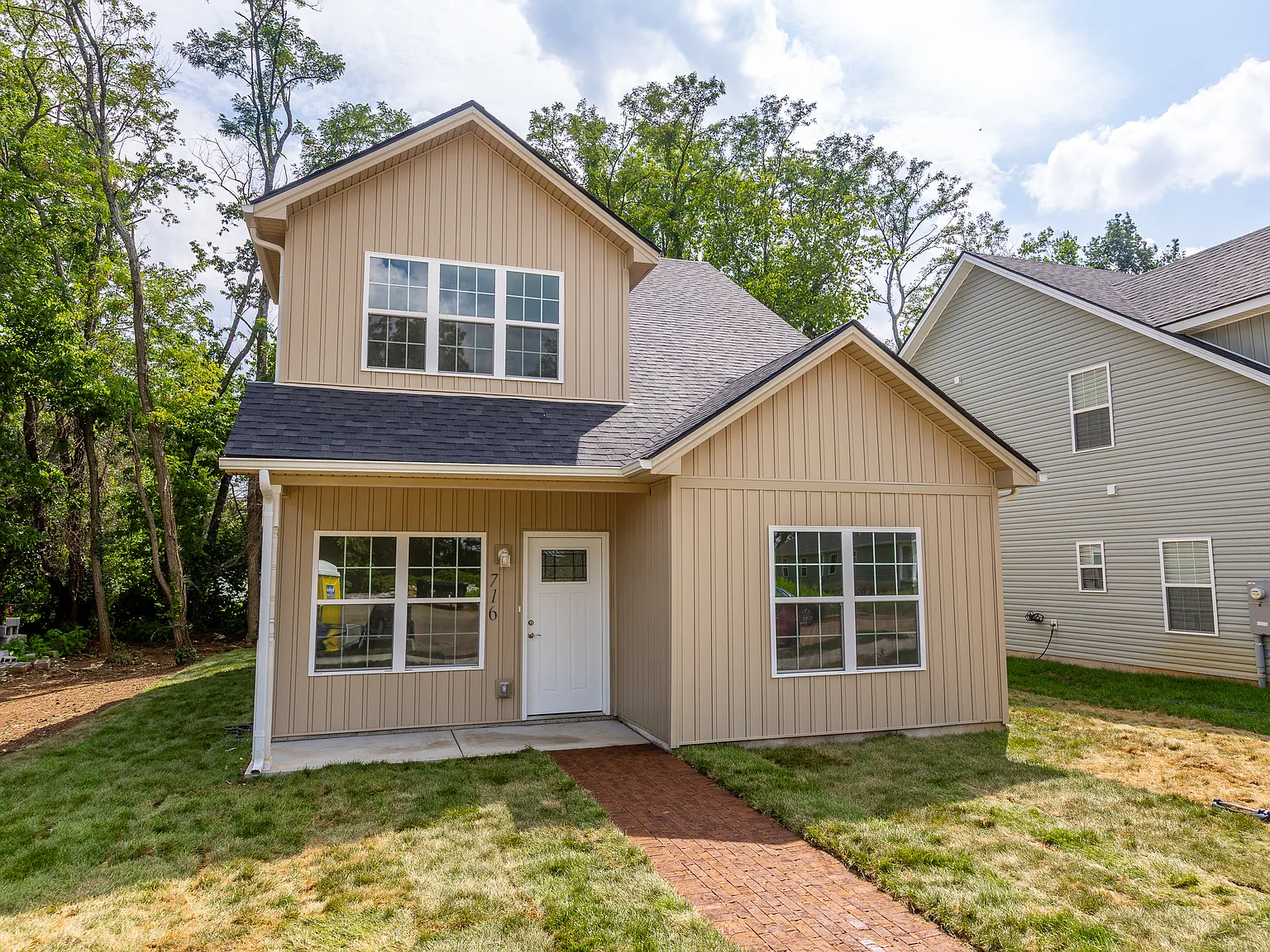 4 bed, 1769 sqft, $2,500 — Photo 1
