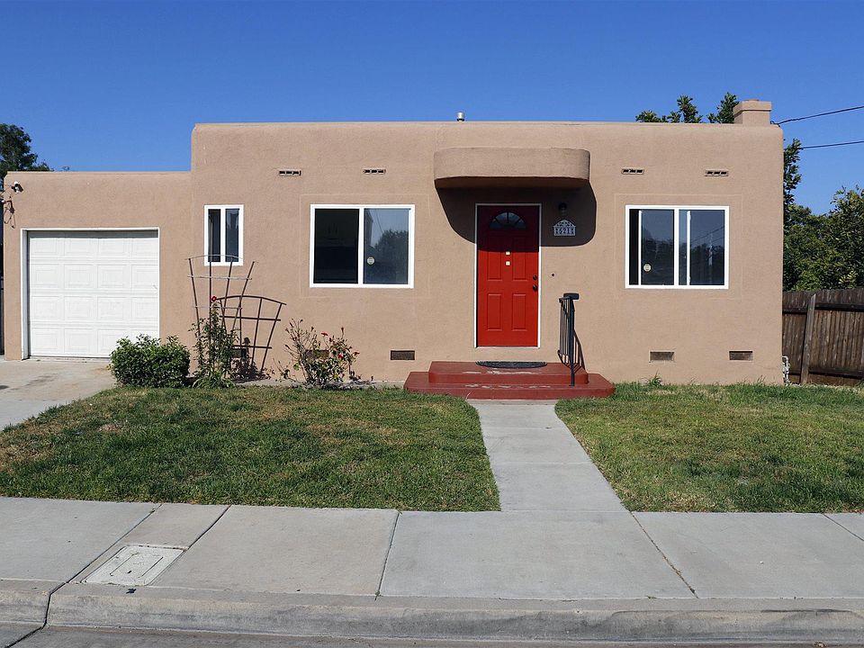 1st image of 521 L Ave