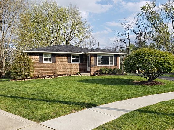 2nd image of 2825 Louise Pl