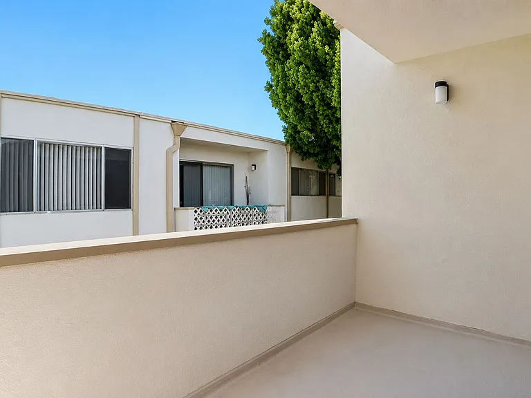 18100 Roscoe Blvd Northridge, CA 91325 — Photo 51