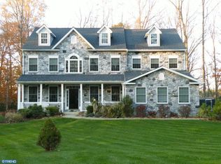34 Waterview Dr, Pilesgrove, NJ 08098
