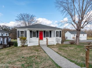 471 E Lincoln Rd, Alcoa, TN 37701