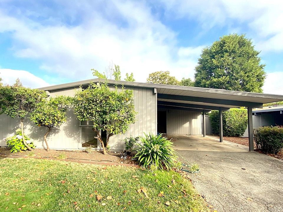 1st image of 272 Carolina Ln