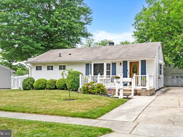 10 Hollybrook Ave, Lumberton, NJ 08048