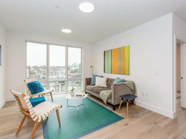 348 Baldwin Avenue image 5 of 17