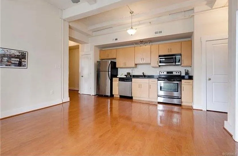 2 bed, 773 sqft, $1,850 — Photo 4