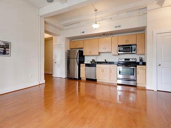 4th image of 2318 Herbert Hamlet Aly APT 6