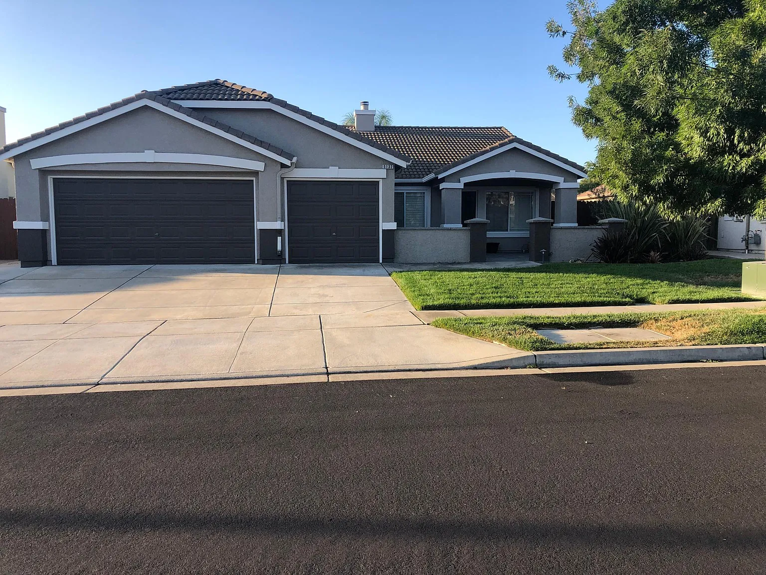 5132 Winchester Dr photo 1