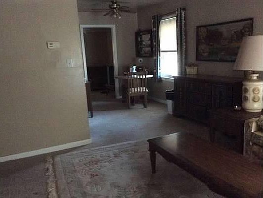 3rd image of 2335 Courtney Ave
