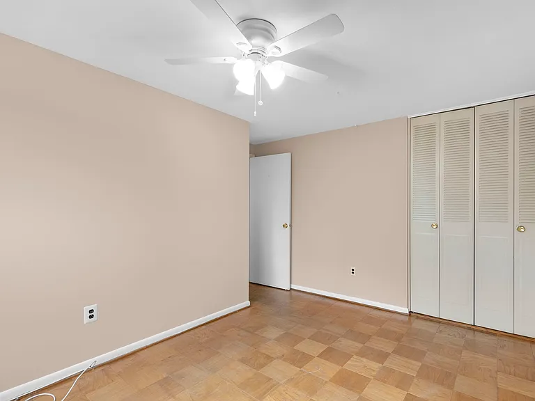 1029 Regina Dr — Photo 14