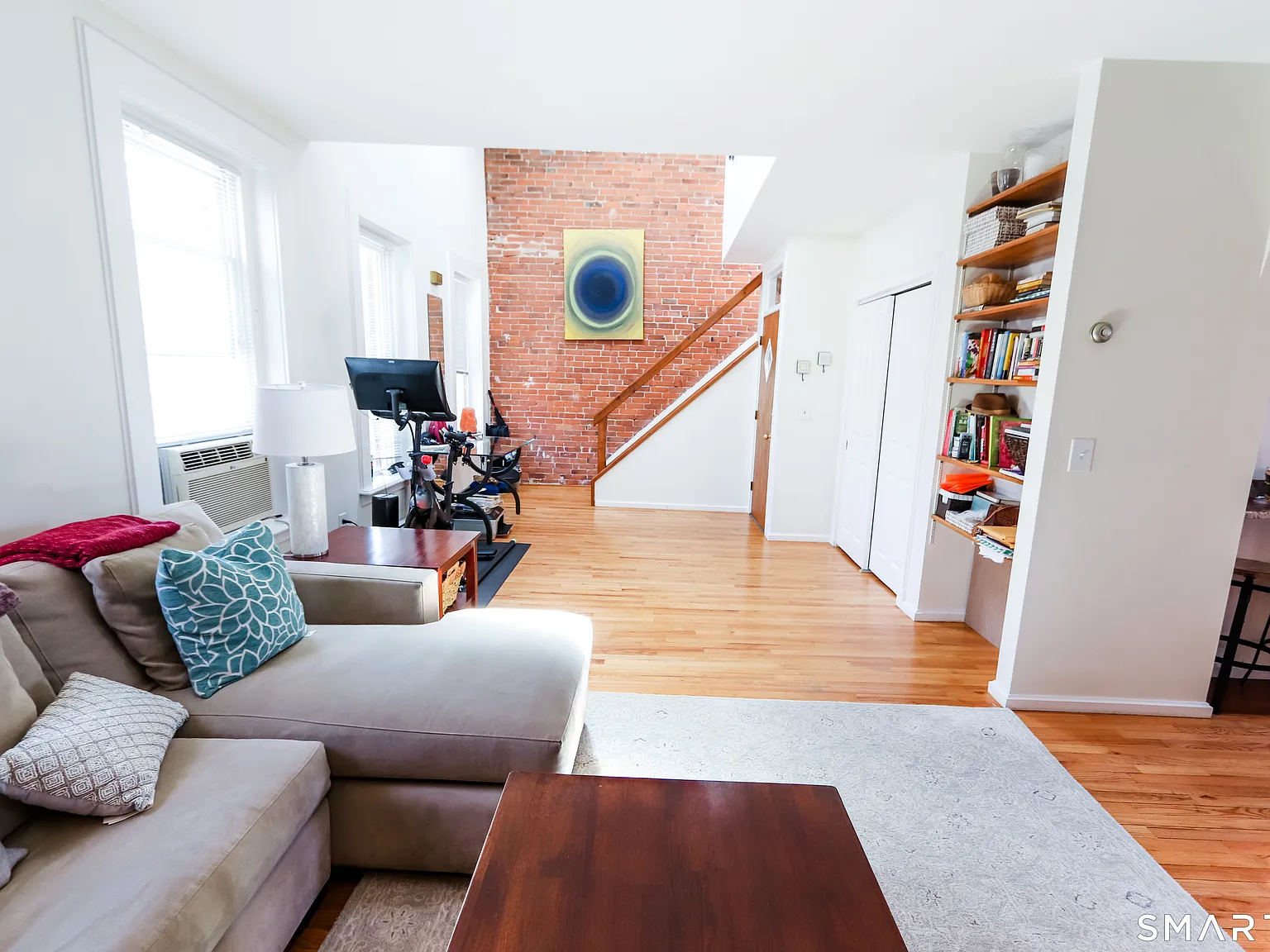 2 bed, 2.0 bath, 1262 sqft, $2,400 — Photo 2