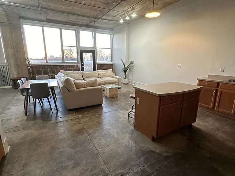 505 Whitehall St SW #205 — Photo 22