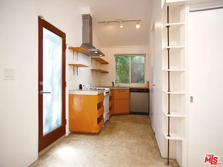 625 Santa Clara Ave — Photo 32