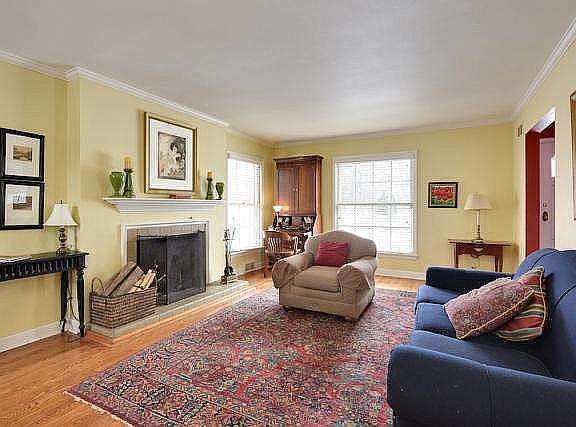 3rd image of 6225 N Lake Dr