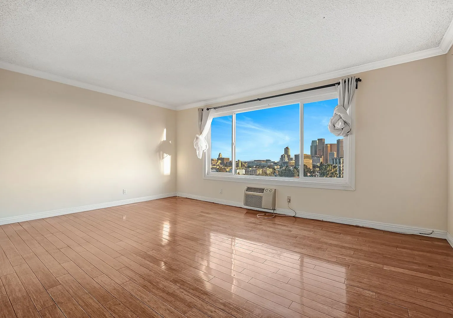 Spacious 1 Bedroom Apartment with Incredible Views is Now Available! — Photo 4