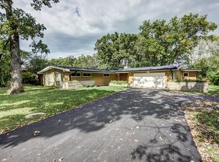 2521 Country Club Dr, Olympia Fields, IL