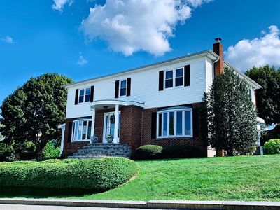 20 Neutaconkanut Rd, Johnston, RI, 02919