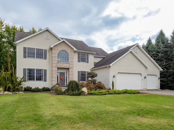 76 Kristin Dr, Marshall, MI 49068