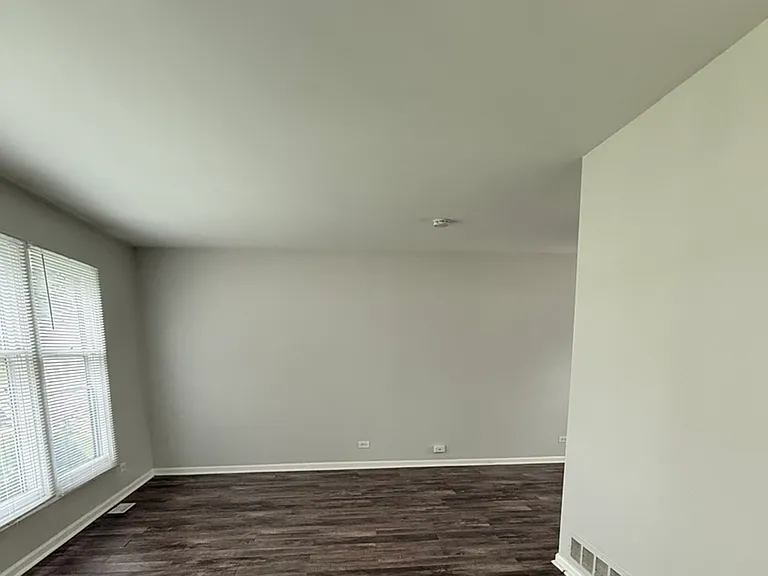 2116 Briar Hill Dr — Photo 3
