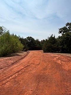 2nd image of 100864 S 3330th Rd