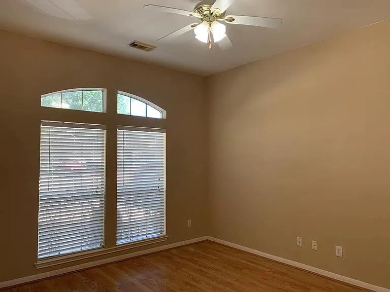 22735 April Springs Ln — Photo 14