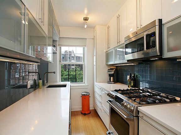 5th image of 200 Cabrini Blvd APT 66