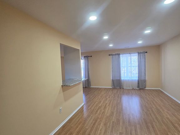 4th image of 1724 Rachael St #B