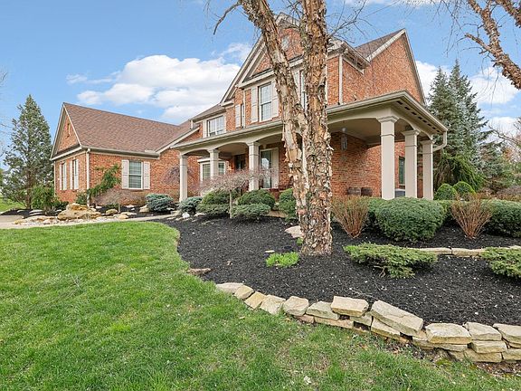 3rd image of 4381 Dorchester Ct