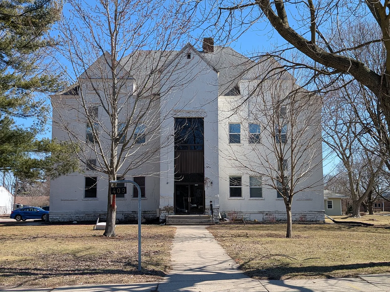 1 bed, 700 sqft, $1,000 — Photo 1