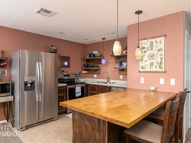 835 Mesquite Springs Dr #201 — Photo 5