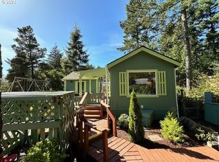 111 Rhody Loop, Florence, OR 97439