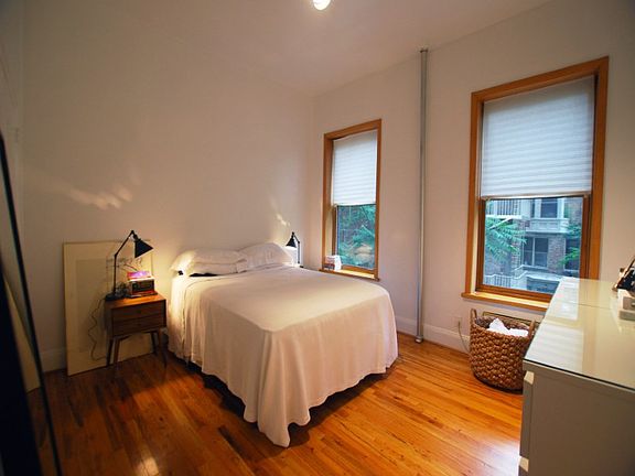 4th image of 359 W 20th St APT 3