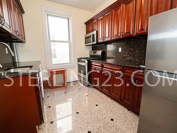 2nd image of 35-45 33rd St #2A