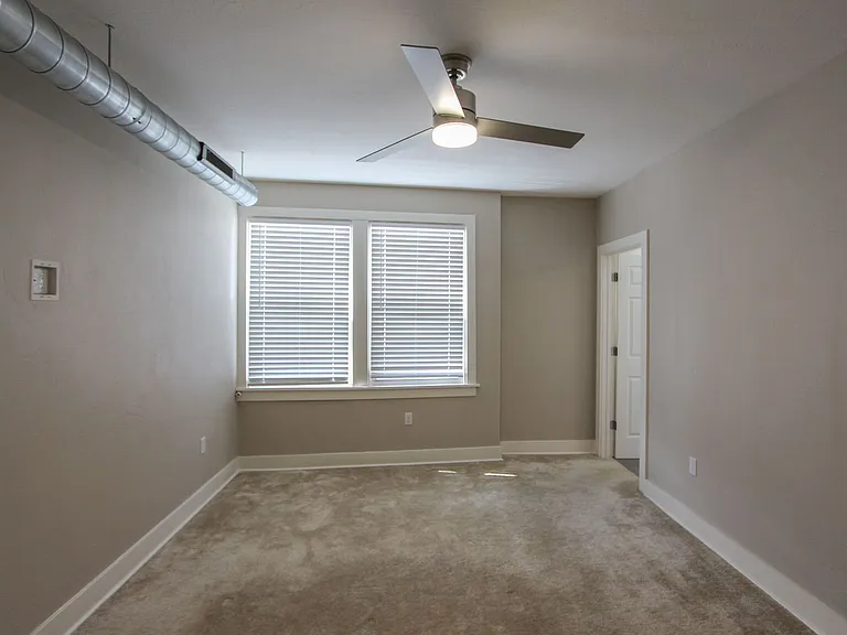 1119 S Braddock Ave — Photo 14