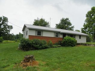 2231 Bell Rd, Crossville, TN 38571