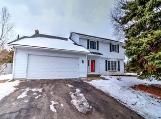 9317 Kingsview Ct, Osseo, MN 55369