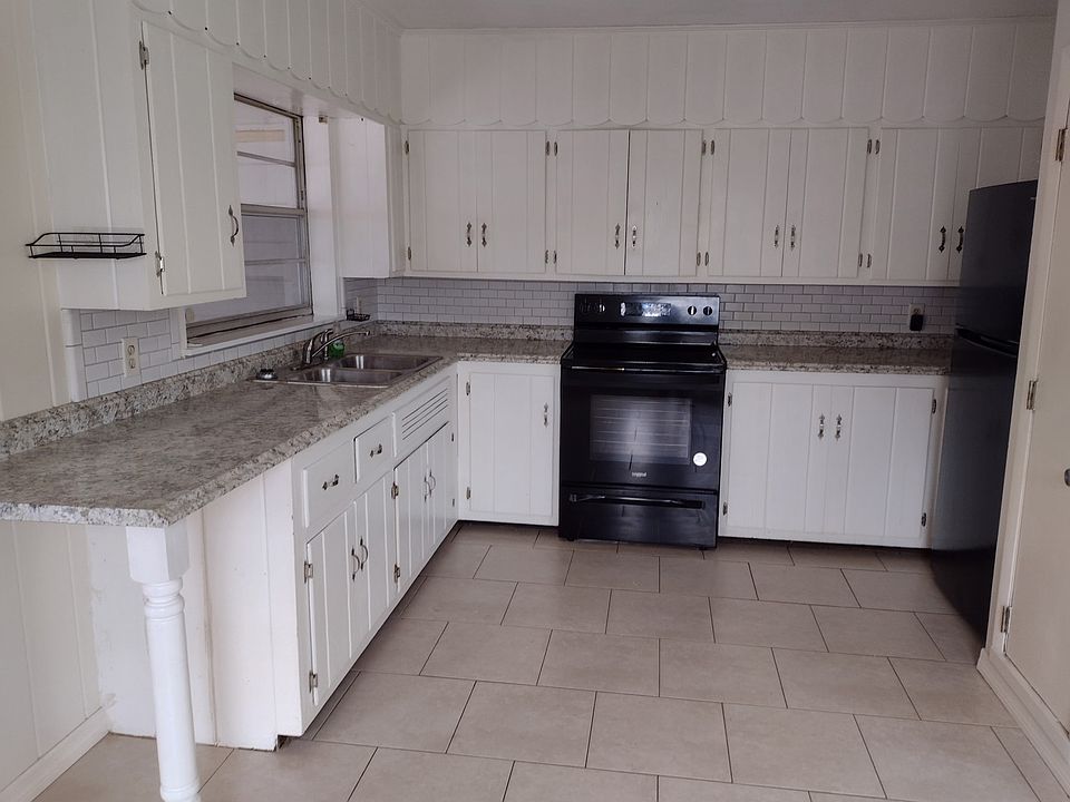 2nd image of 2014 Highland Ave #1