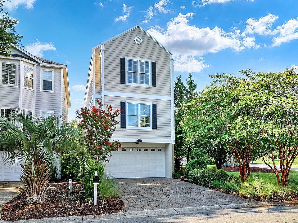 1st image of 1 Yacht Harbor Ct
