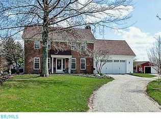 6943 Gale Rd SW, Hebron, OH 43025