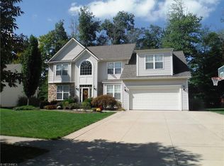 1315 Freeport Dr, Medina, OH 44256