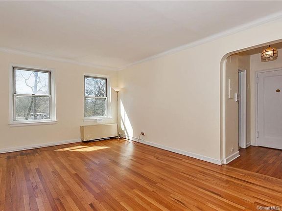 5th image of 104 Summer St #2B