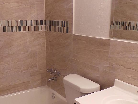 5th image of 3961 NE 3rd Ave APT 1