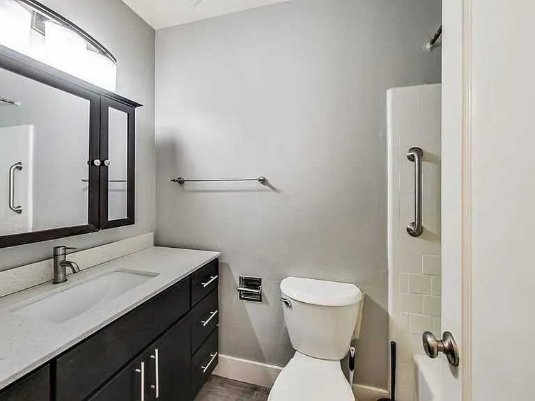 1441 University Ave #2 — Photo 9